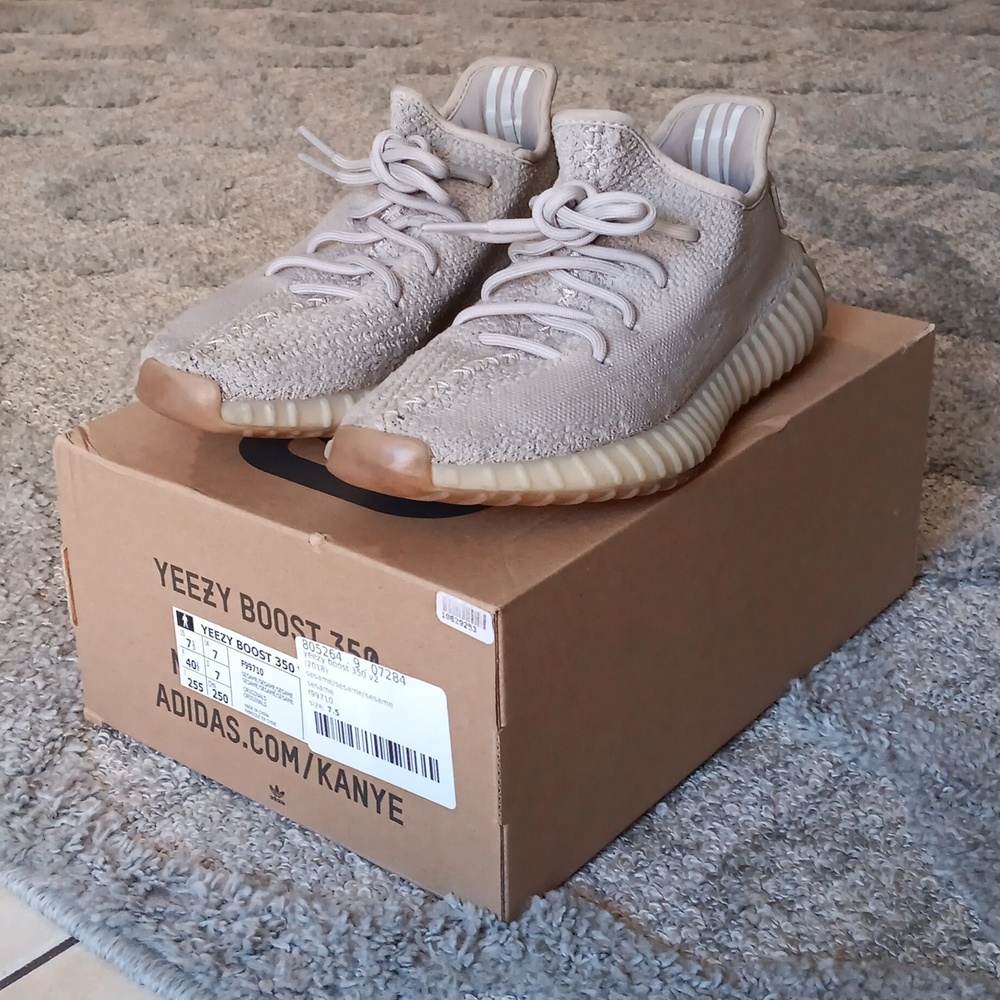 adidas Yeezy Boost 350 V2 - Grey